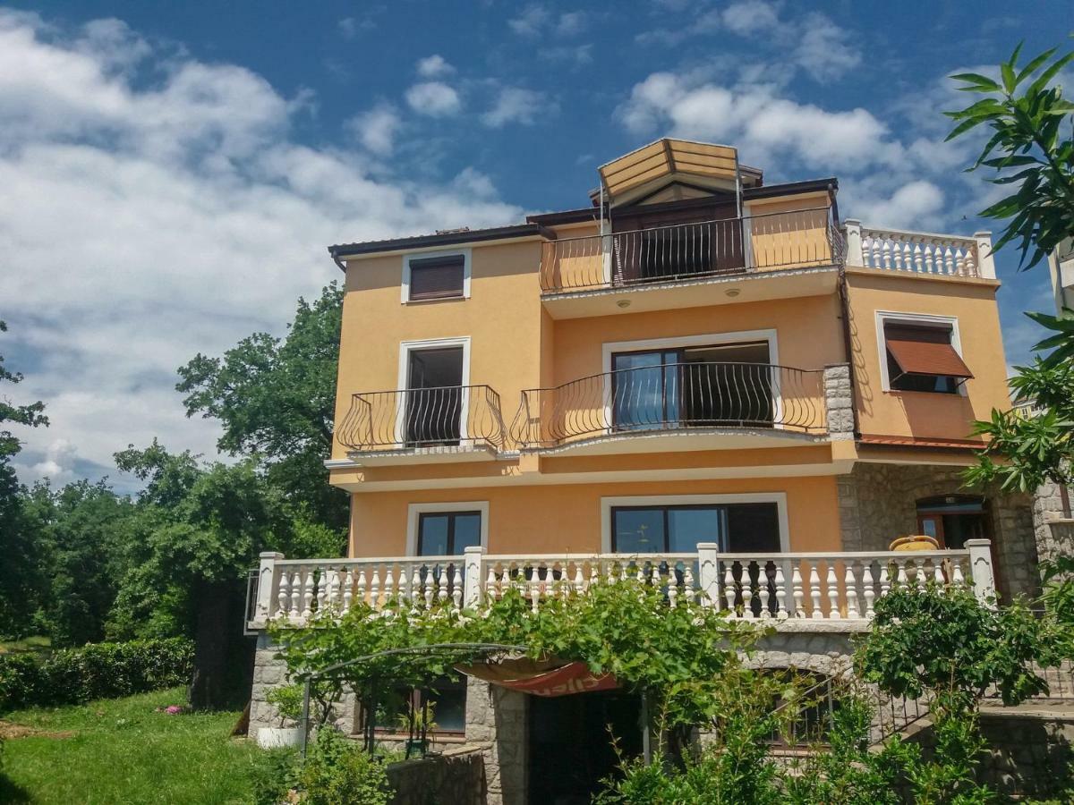 Apartment Anai Rijeka Exteriör bild