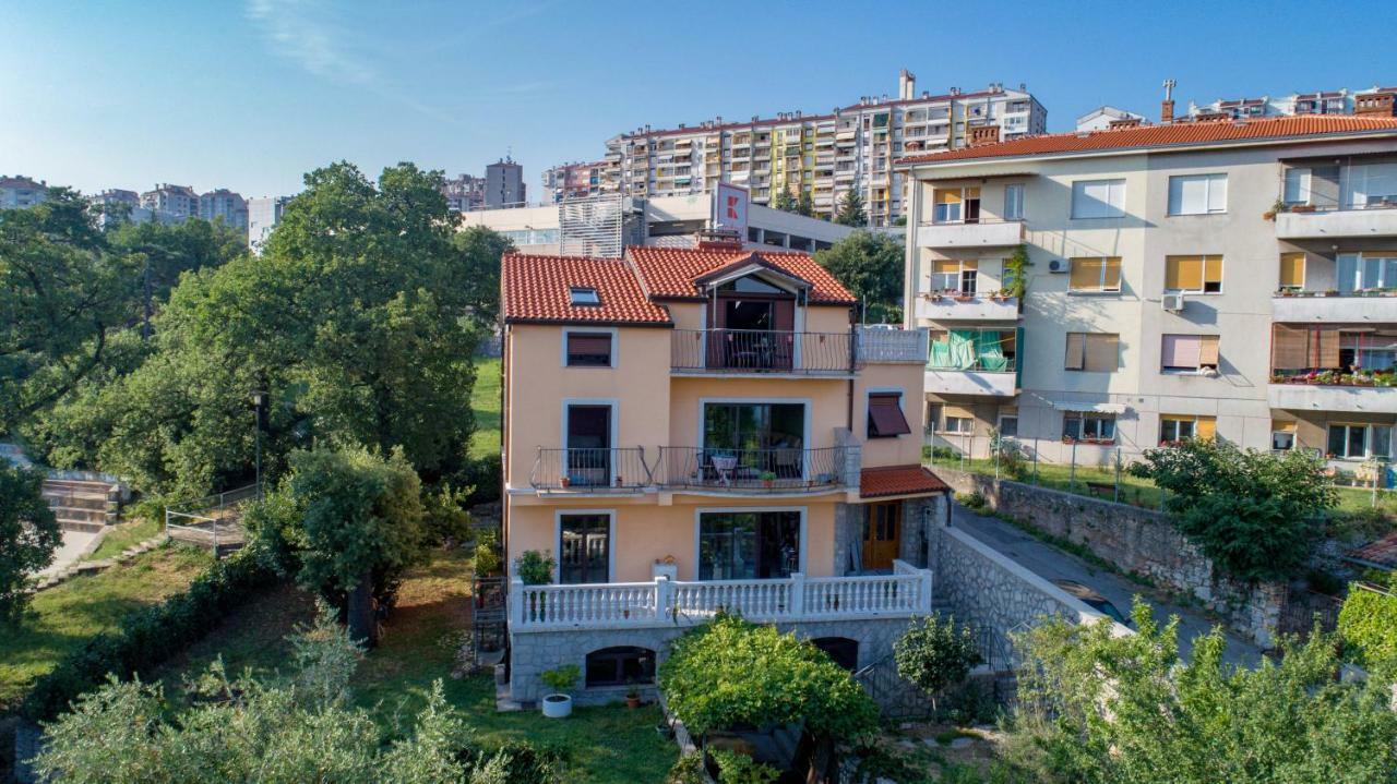 Apartment Anai Rijeka Exteriör bild
