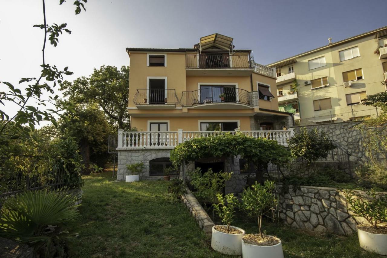 Apartment Anai Rijeka Exteriör bild