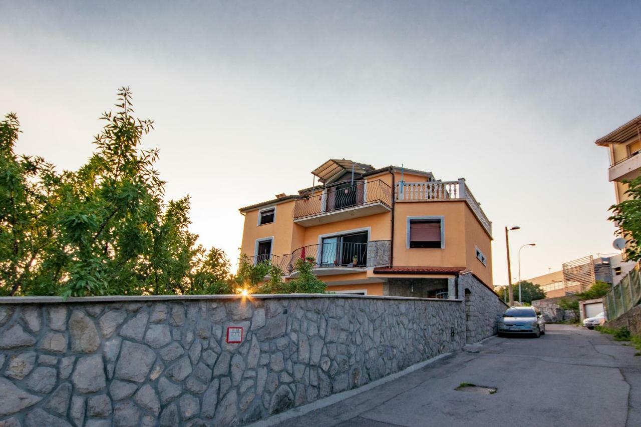 Apartment Anai Rijeka Exteriör bild