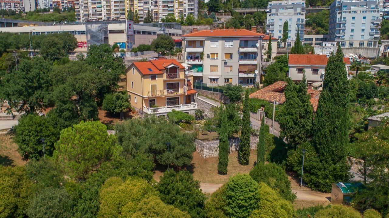Apartment Anai Rijeka Exteriör bild