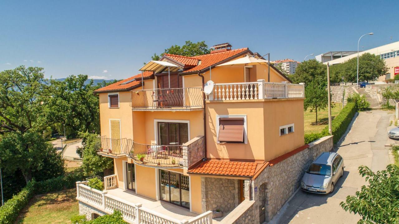Apartment Anai Rijeka Exteriör bild